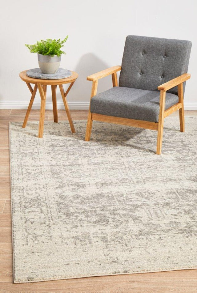 Charmed Rug | White Silver