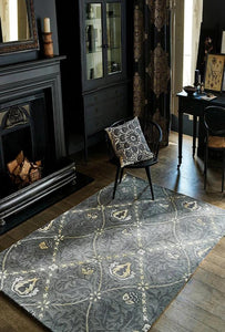 William Morris Designer Rug fro mthe Morris & Co Collection. Wool and Viscose Rug Hand made