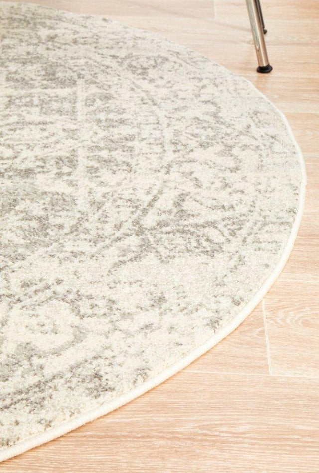 Charmed Round Rug | White Silver