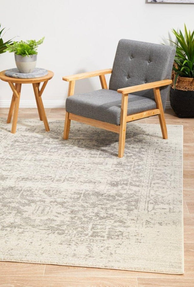 Charmed Rug | White Silver
